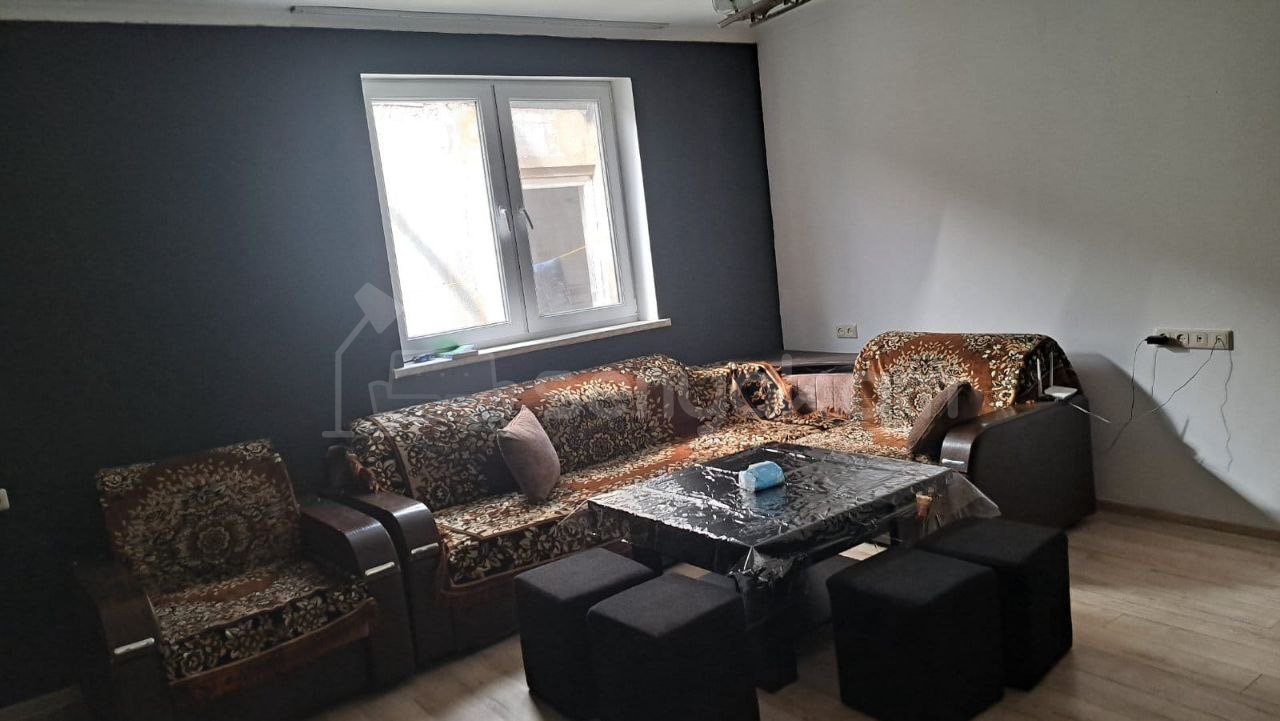 3 Սենյականոց Սեփական Տուն, 100քմ, Նորմալ Վիճակում, Կահավորված, Ավտոտնակով