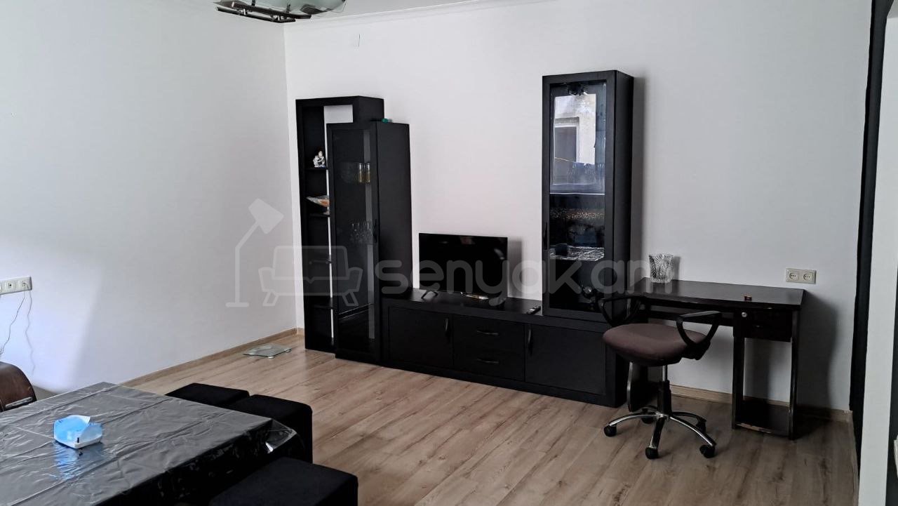 3 Սենյականոց Սեփական Տուն, 100քմ, Նորմալ Վիճակում, Կահավորված, Ավտոտնակով