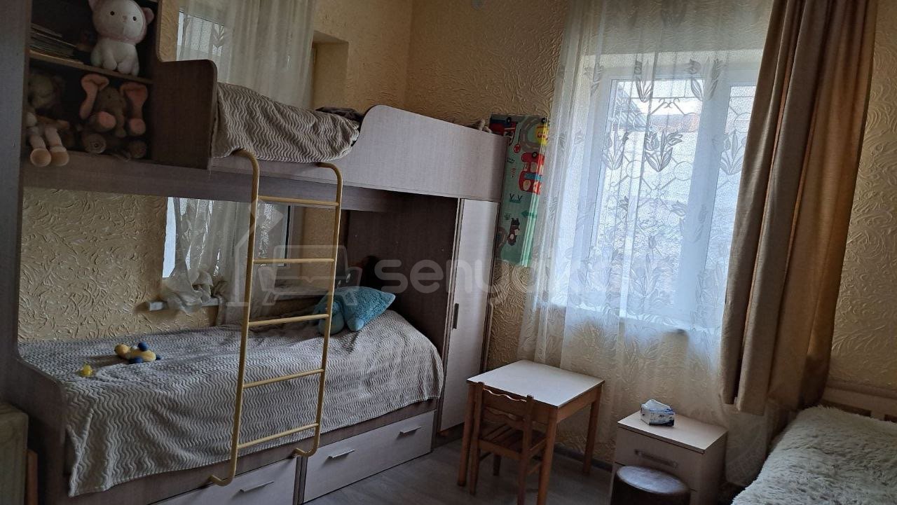 3 Սենյականոց Սեփական Տուն, 100քմ, Նորմալ Վիճակում, Կահավորված, Ավտոտնակով