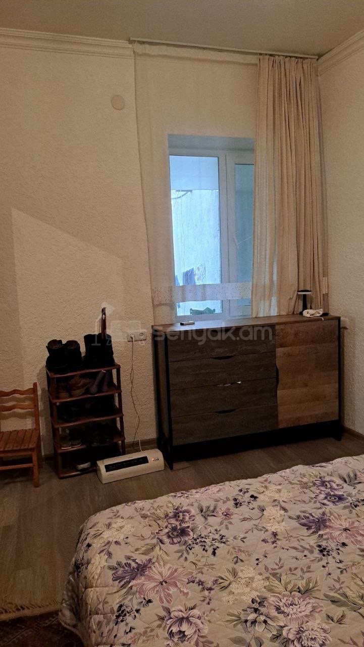 3 Սենյականոց Սեփական Տուն, 100քմ, Նորմալ Վիճակում, Կահավորված, Ավտոտնակով