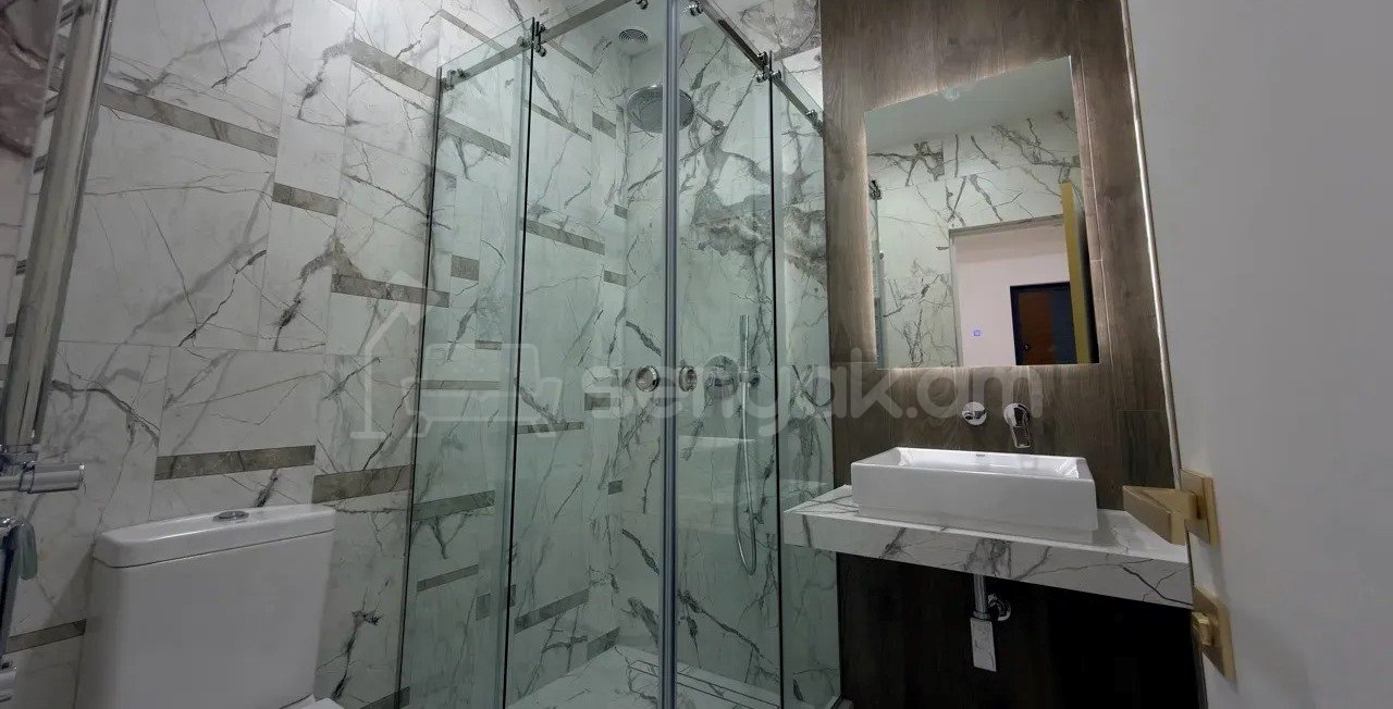 3 Սենյականոց Բնակարան Նորակառույցում, 128քմ, 5/17 հարկ, Դիզայներական Վերանորոգված