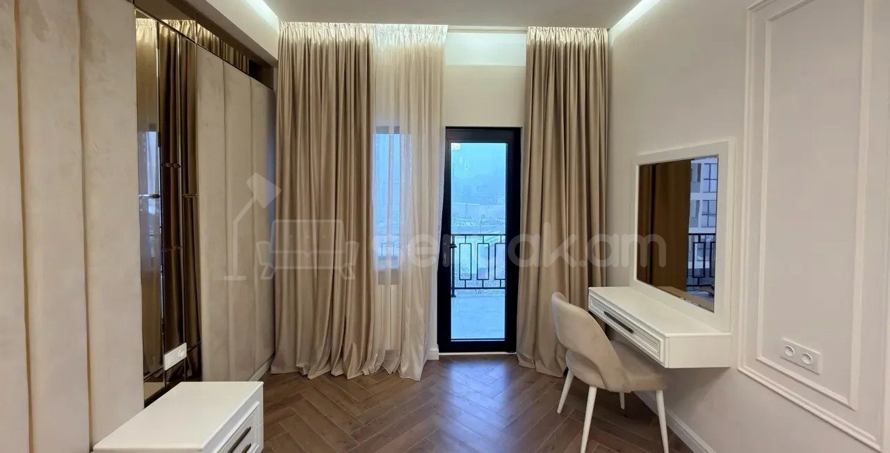 3 Սենյականոց Բնակարան Նորակառույցում, 128քմ, 5/17 հարկ, Դիզայներական Վերանորոգված