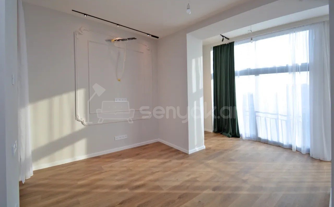 2 Սենյականոց Բնակարան Քարե Շենքում, 43քմ, 3/5 հարկ, Կապիտալ Վերանորոգված