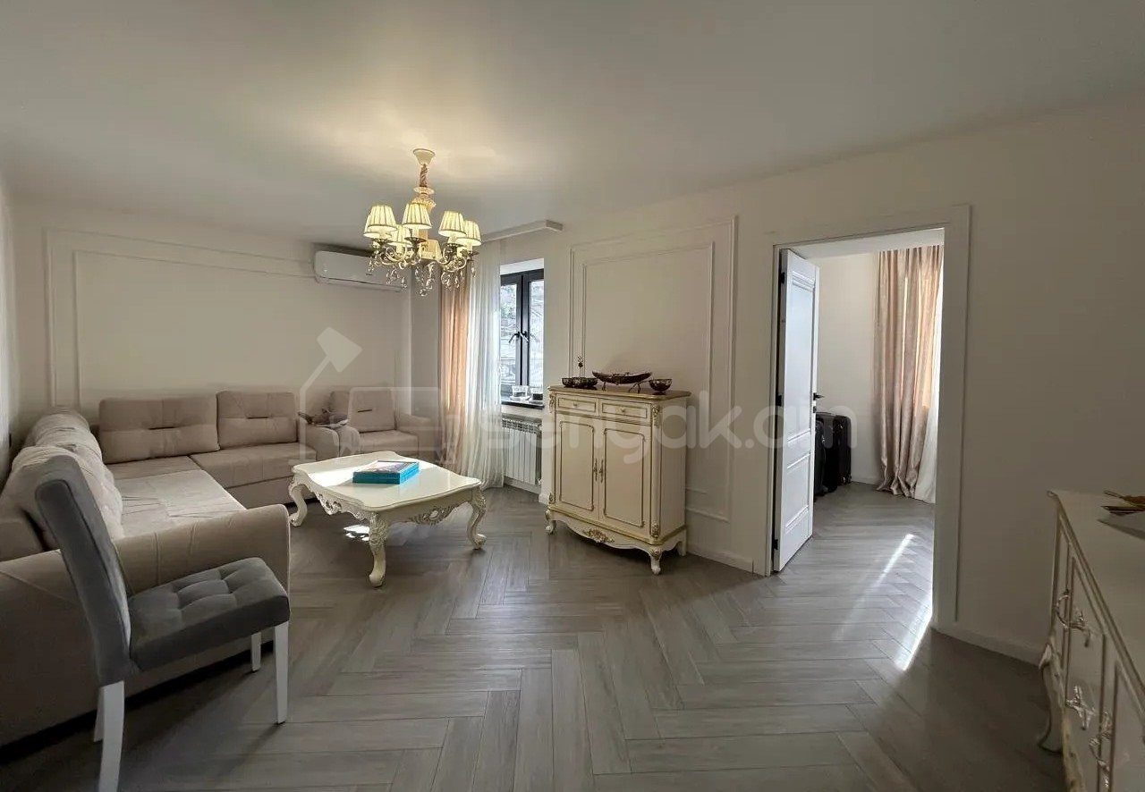 3 Սենյականոց Բնակարան Քարե Շենքում, 70քմ, 4/6 հարկ, Կապիտալ Վերանորոգված