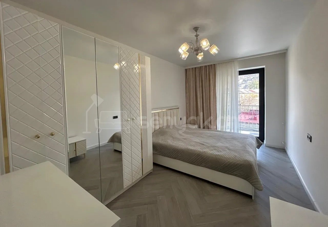 3 Սենյականոց Բնակարան Քարե Շենքում, 70քմ, 4/6 հարկ, Կապիտալ Վերանորոգված