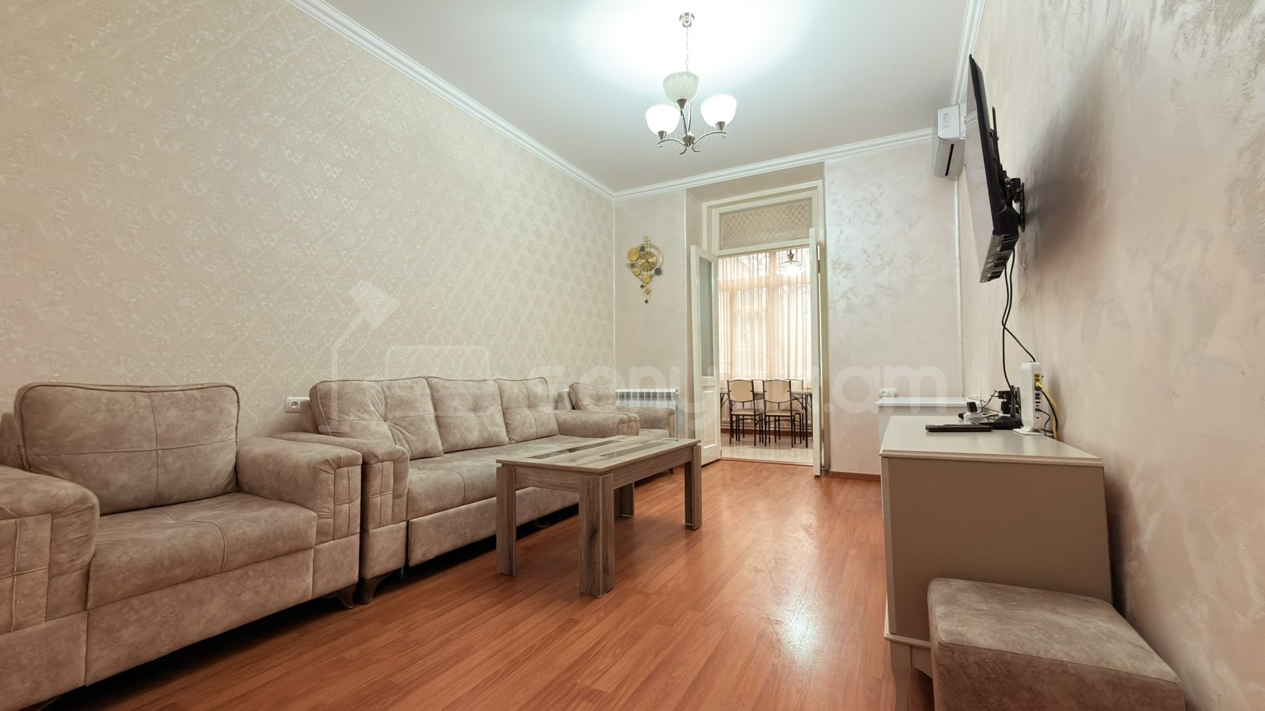 2 Սենյականոց Բնակարան Քարե Շենքում, 53քմ, 2/4 հարկ, Կապիտալ Վերանորոգված