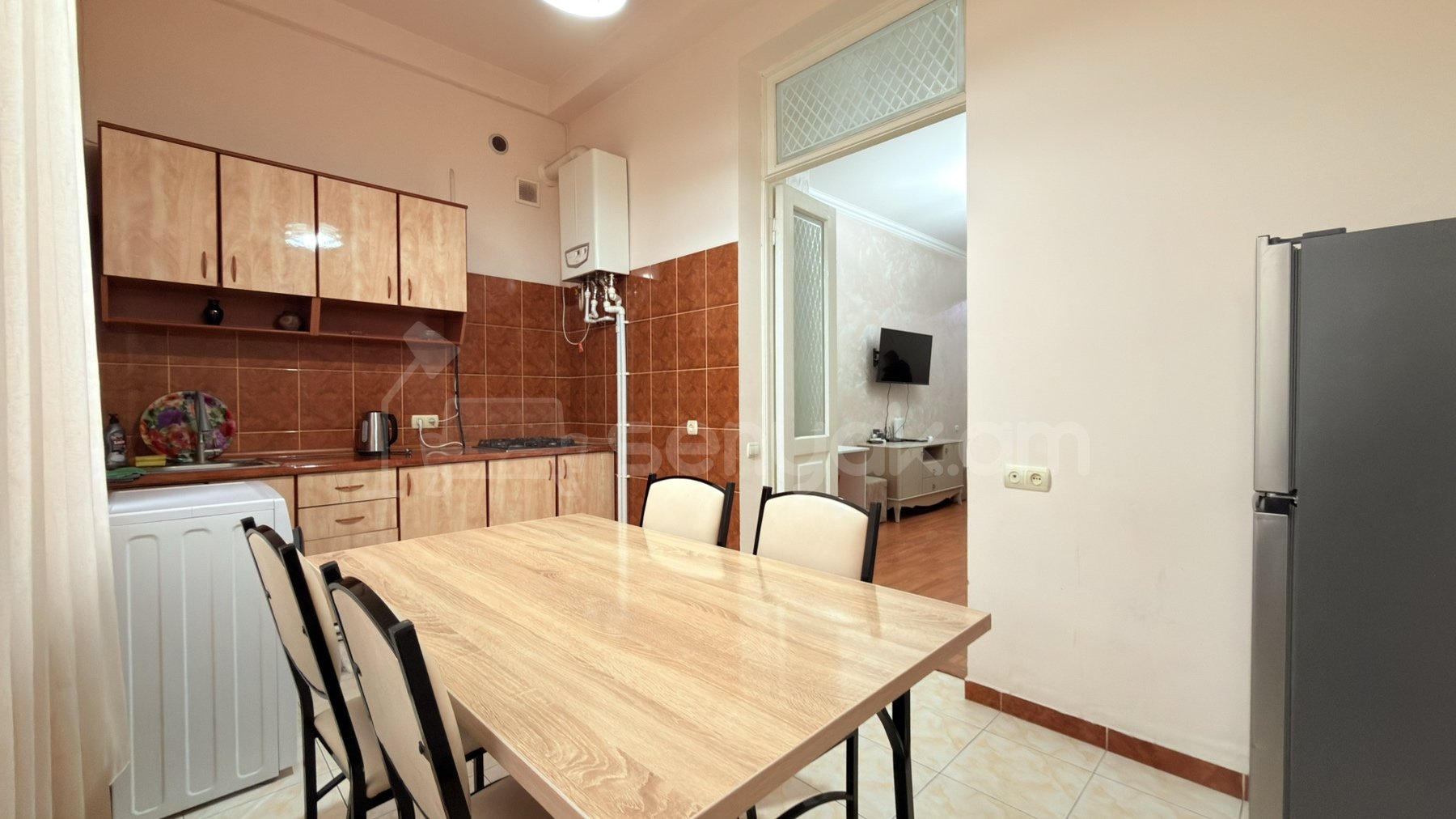 2 Սենյականոց Բնակարան Քարե Շենքում, 53քմ, 2/4 հարկ, Կապիտալ Վերանորոգված