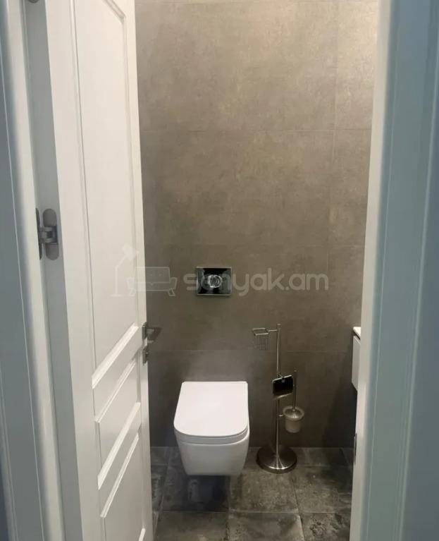 4 Սենյականոց Բնակարան Նորակառույցում, 140քմ, 15/18 հարկ, Դիզայներական Վերանորոգված, Կահավորված, Արևկող