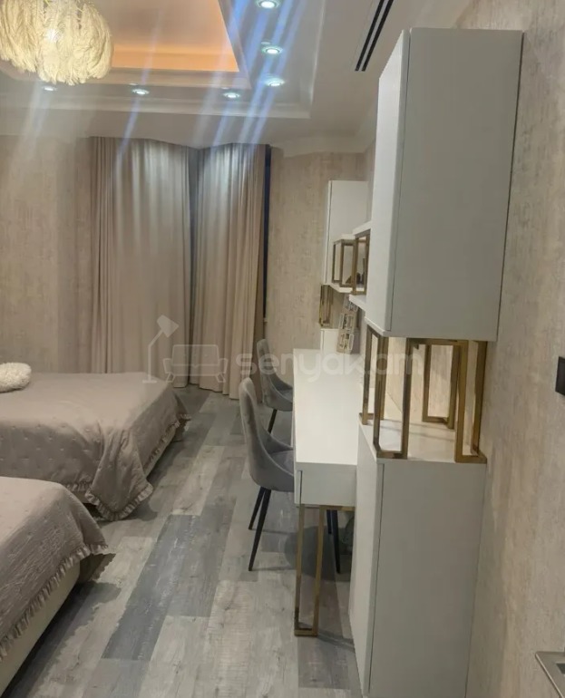 4 Սենյականոց Բնակարան Նորակառույցում, 140քմ, 15/18 հարկ, Դիզայներական Վերանորոգված, Կահավորված, Արևկող