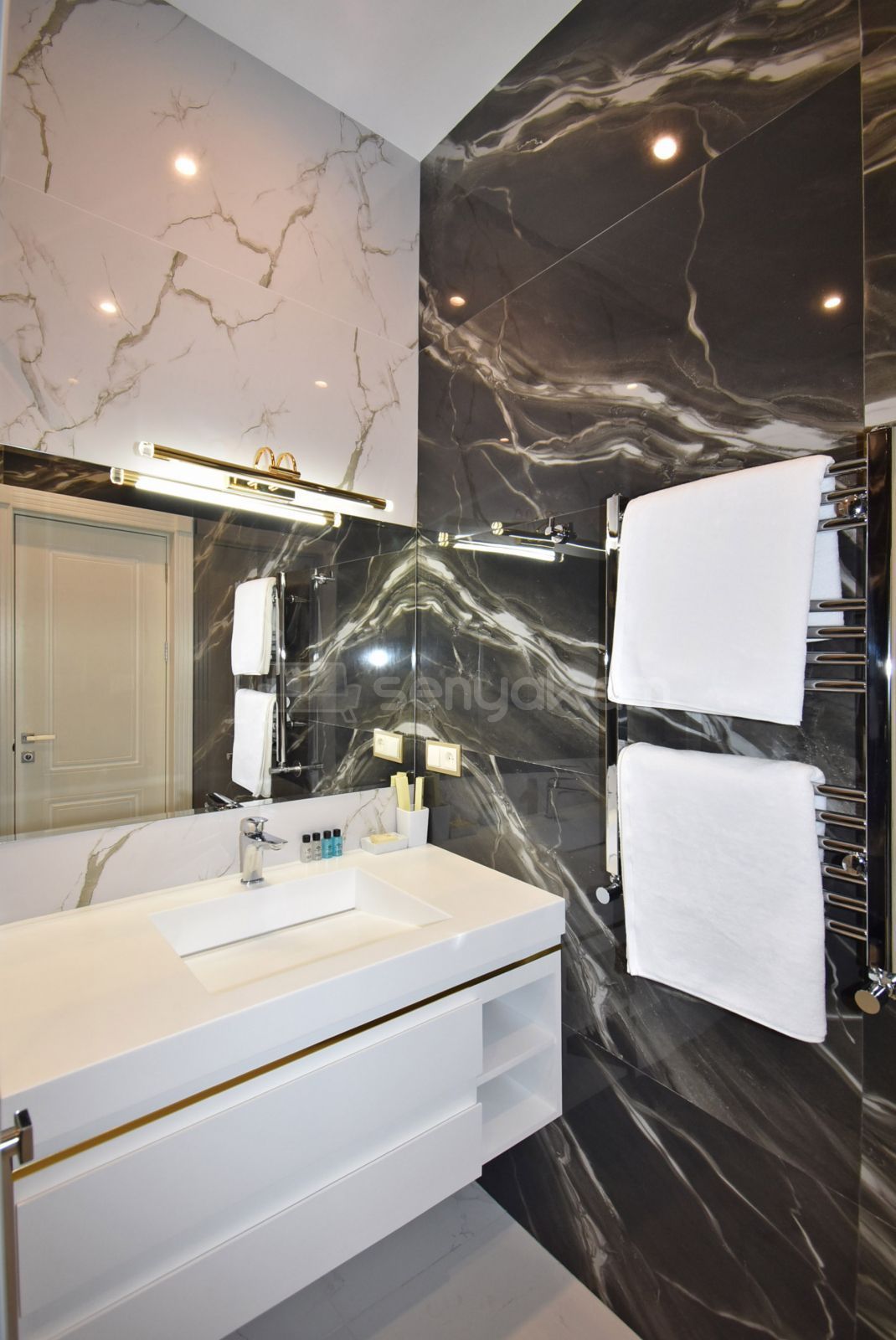 3 Սենյականոց Բնակարան Նորակառույցում, 80քմ, 8/12 հարկ, Դիզայներական Վերանորոգված