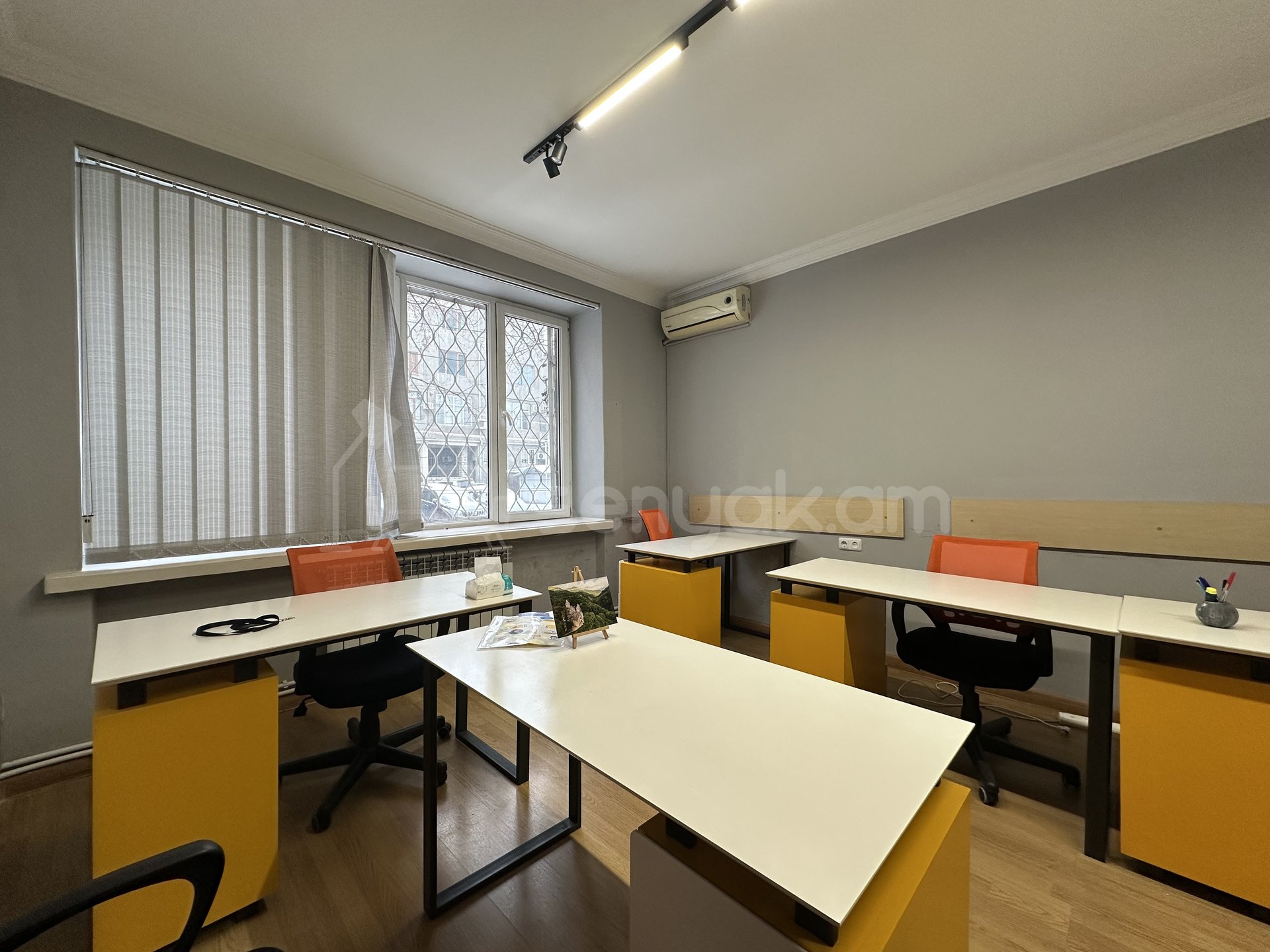 Օֆիսային Տարածք, 56քմ