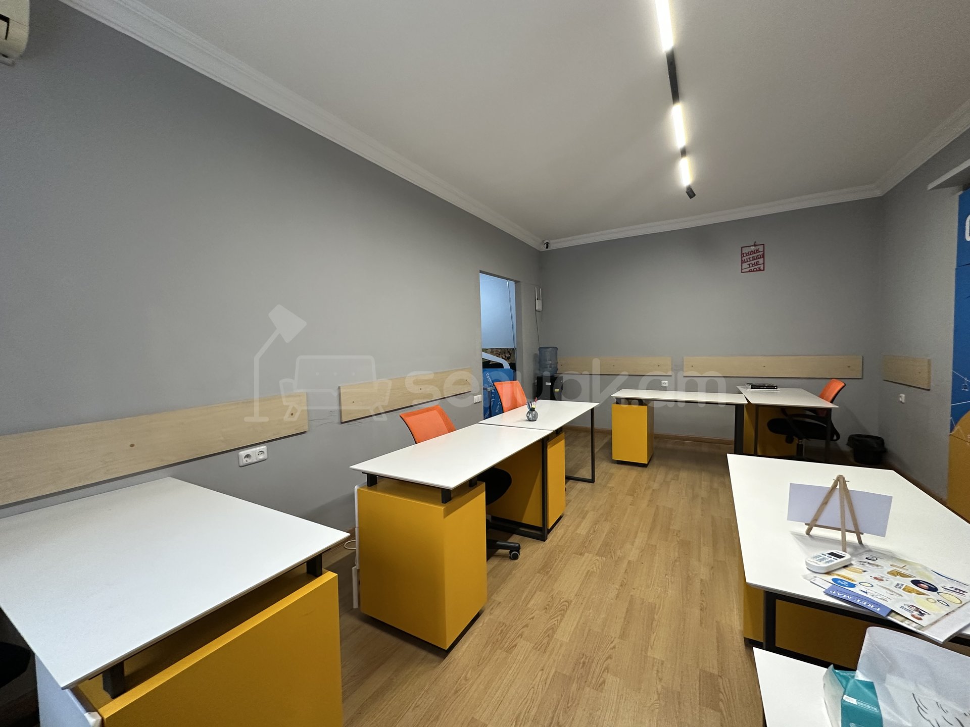 Օֆիսային Տարածք, 56քմ