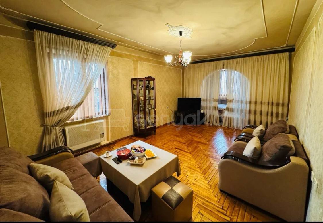 2 Սենյականոց Բնակարան, 68քմ, 2/9 հարկ, Նորմալ Վիճակում