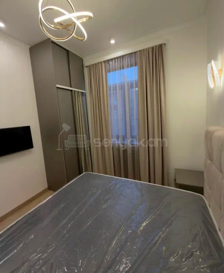 2 Սենյականոց Բնակարան Քարե Շենքում, 39քմ, 3/5 հարկ, Կապիտալ Վերանորոգված