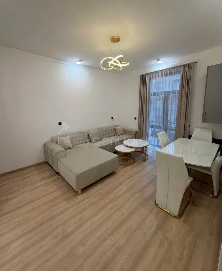 2 Սենյականոց Բնակարան Քարե Շենքում, 39քմ, 3/5 հարկ, Կապիտալ Վերանորոգված