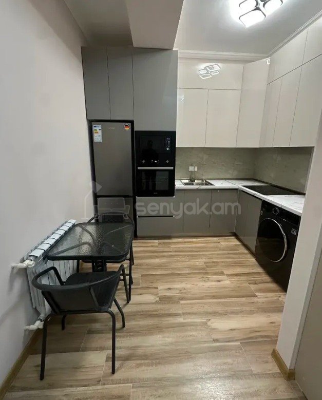 2 Սենյականոց Բնակարան Նորակառույցում, 48քմ, 4/8 հարկ, Դիզայներական Վերանորոգված, Կահավորված