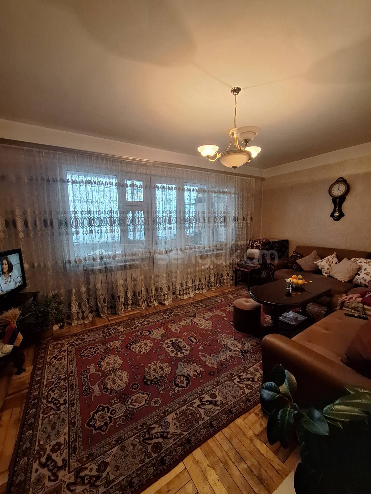 3 Սենյականոց Բնակարան, 73քմ, 1/9 հարկ, Նորմալ Վիճակում