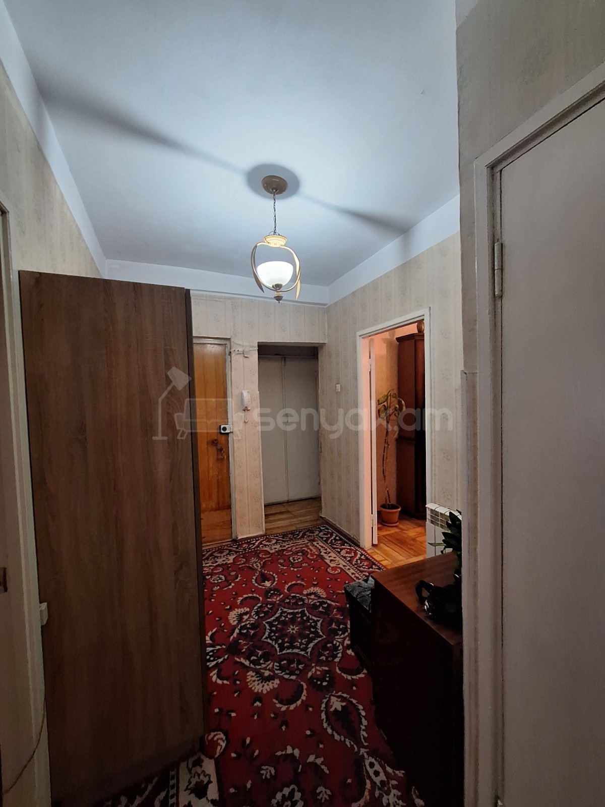 3 Սենյականոց Բնակարան, 73քմ, 1/9 հարկ, Նորմալ Վիճակում