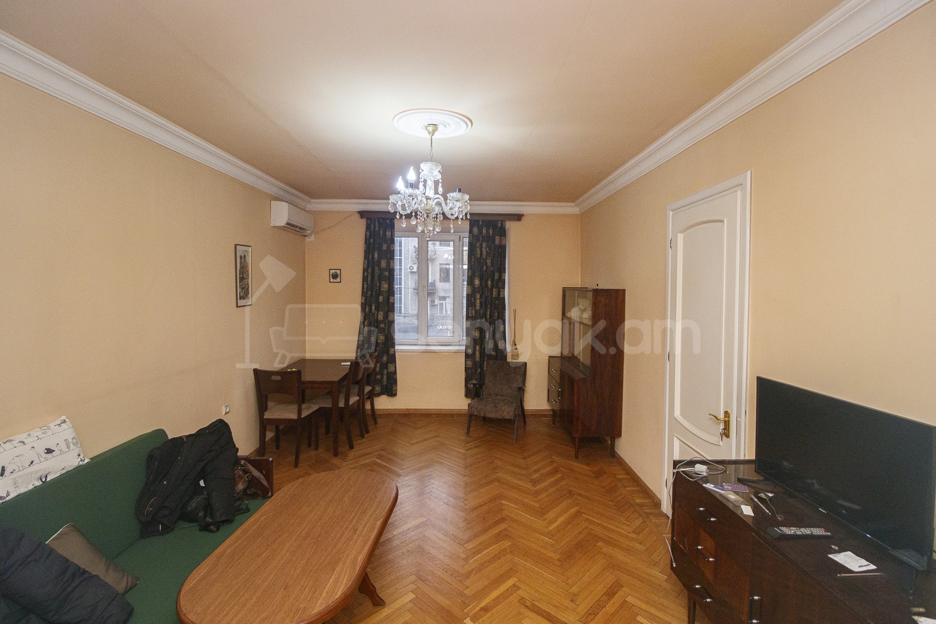 2 Սենյականոց Բնակարան Քարե Շենքում, 55քմ, 3/5 հարկ, Նորմալ Վիճակում