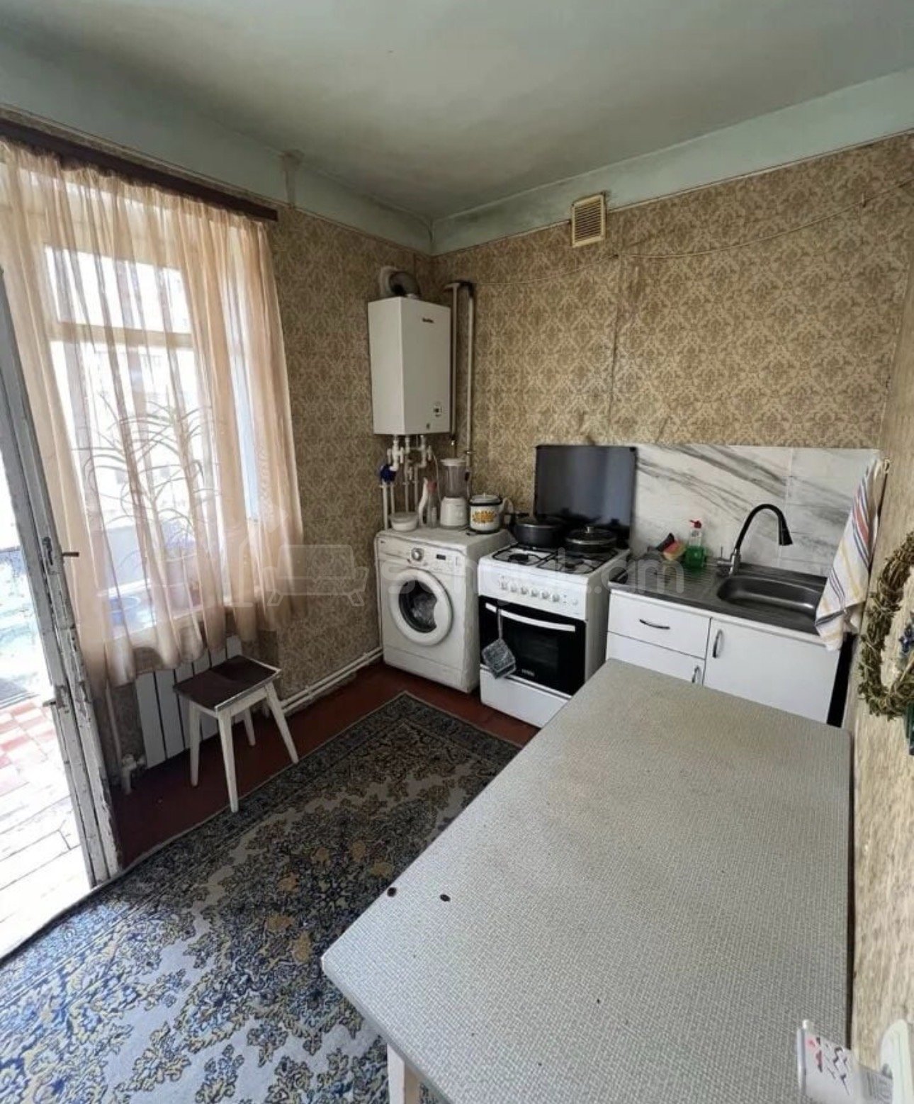 3 Սենյականոց Բնակարան Քարե Շենքում, 75քմ, 5/5 հարկ, Կապիտալ Վերանորոգված