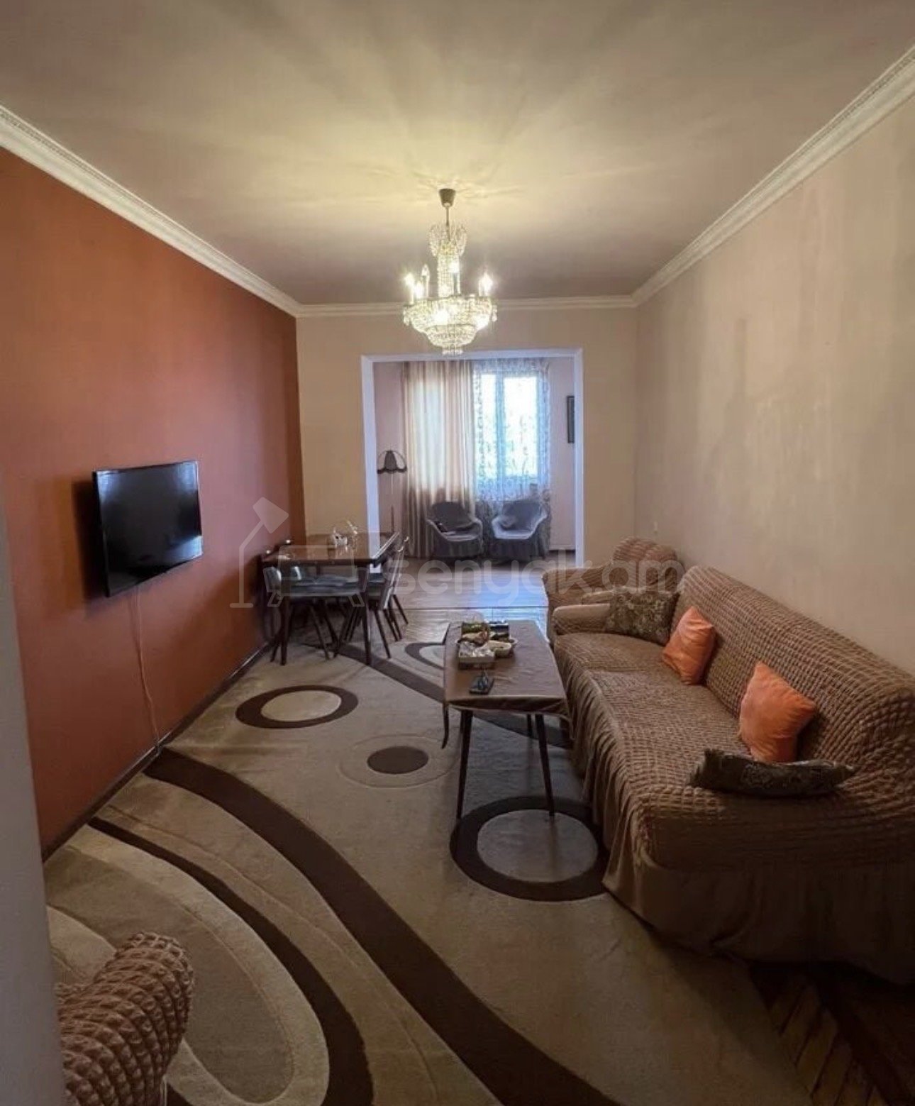 3 Սենյականոց Բնակարան Քարե Շենքում, 75քմ, 5/5 հարկ, Կապիտալ Վերանորոգված