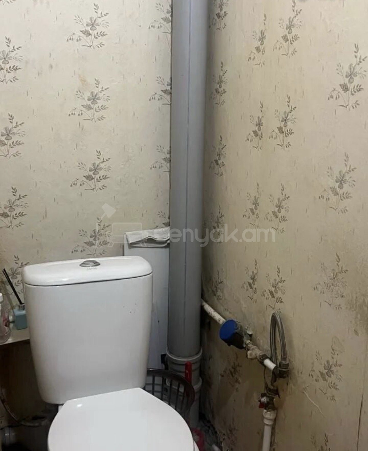 3 Սենյականոց Բնակարան Քարե Շենքում, 75քմ, 5/5 հարկ, Կապիտալ Վերանորոգված