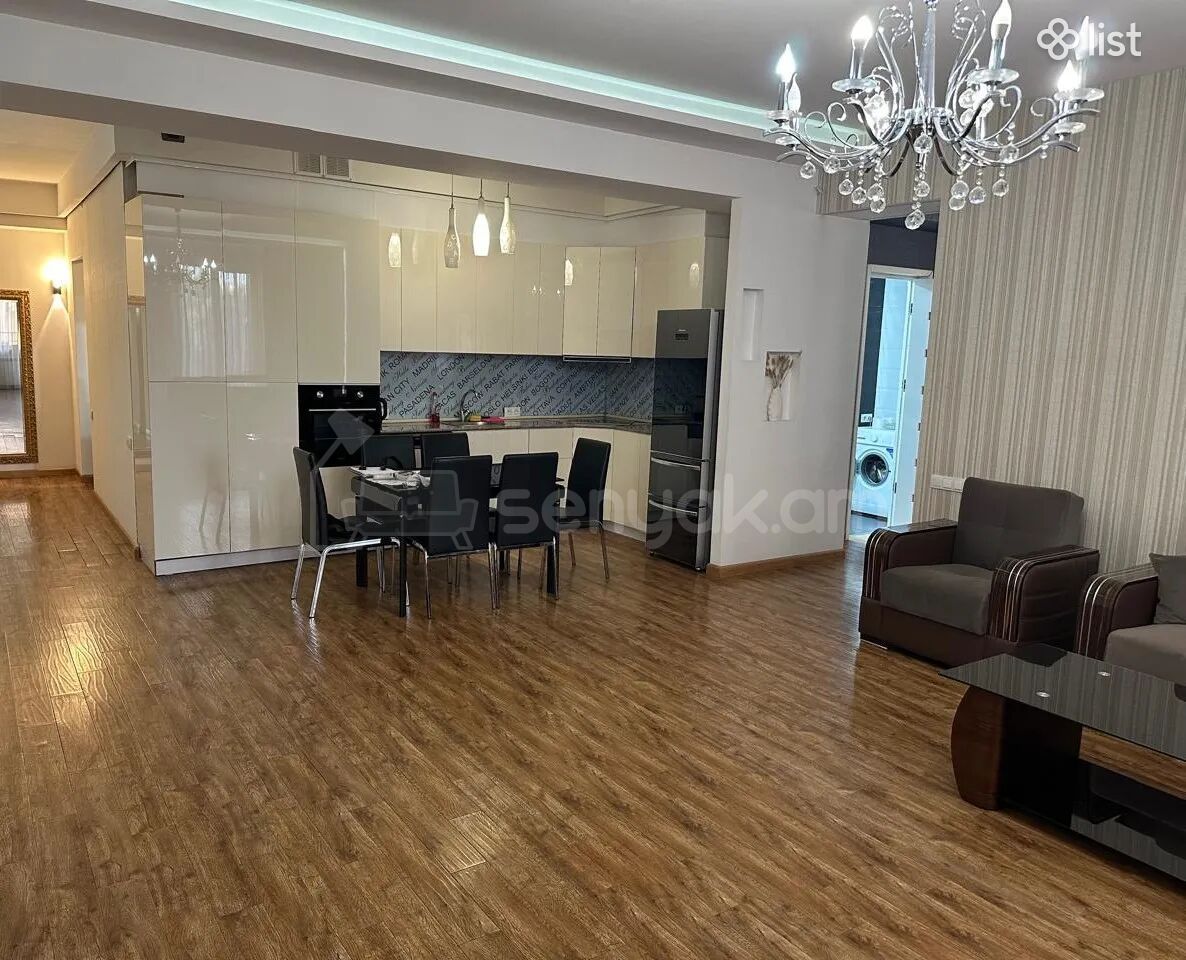 3 Սենյականոց Բնակարան, 112քմ, 4/13 հարկ, Կապիտալ Վերանորոգված