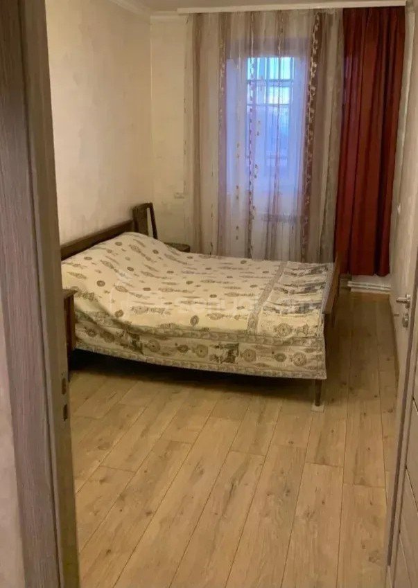 1 Սենյականոց Բնակարան Քարե Շենքում, 30քմ, 3/5 հարկ, Կոսմետիկ Վերանորոգված