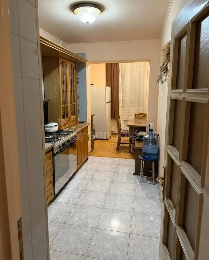 4 Սենյականոց Բնակարան, 84քմ, 3/9 հարկ, Կապիտալ Վերանորոգված