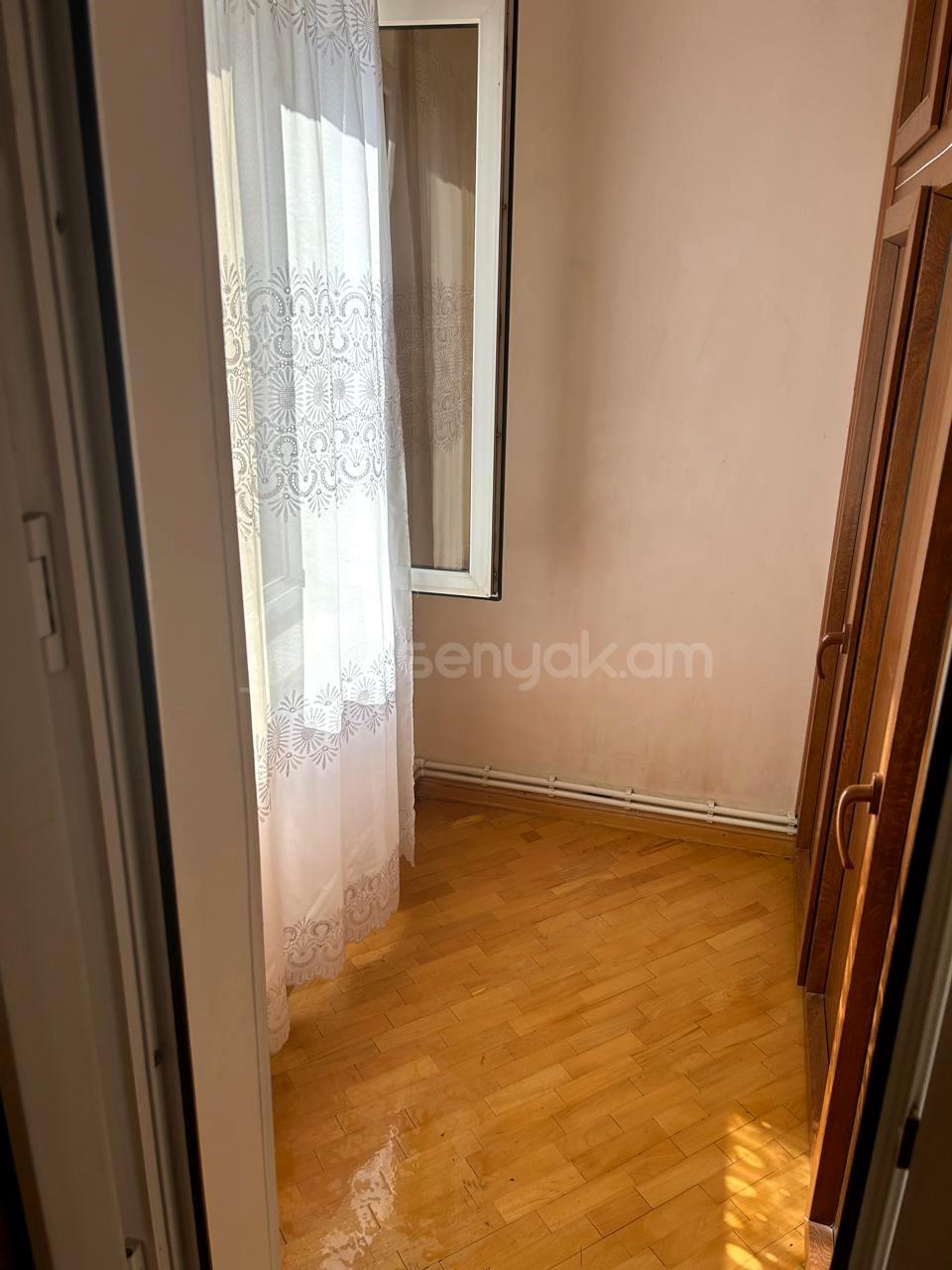 4 Սենյականոց Բնակարան, 84քմ, 3/9 հարկ, Կապիտալ Վերանորոգված