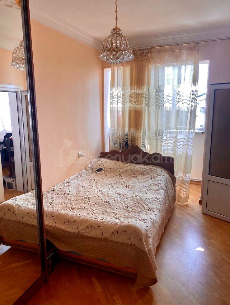 4 Սենյականոց Բնակարան, 84քմ, 3/9 հարկ, Կապիտալ Վերանորոգված