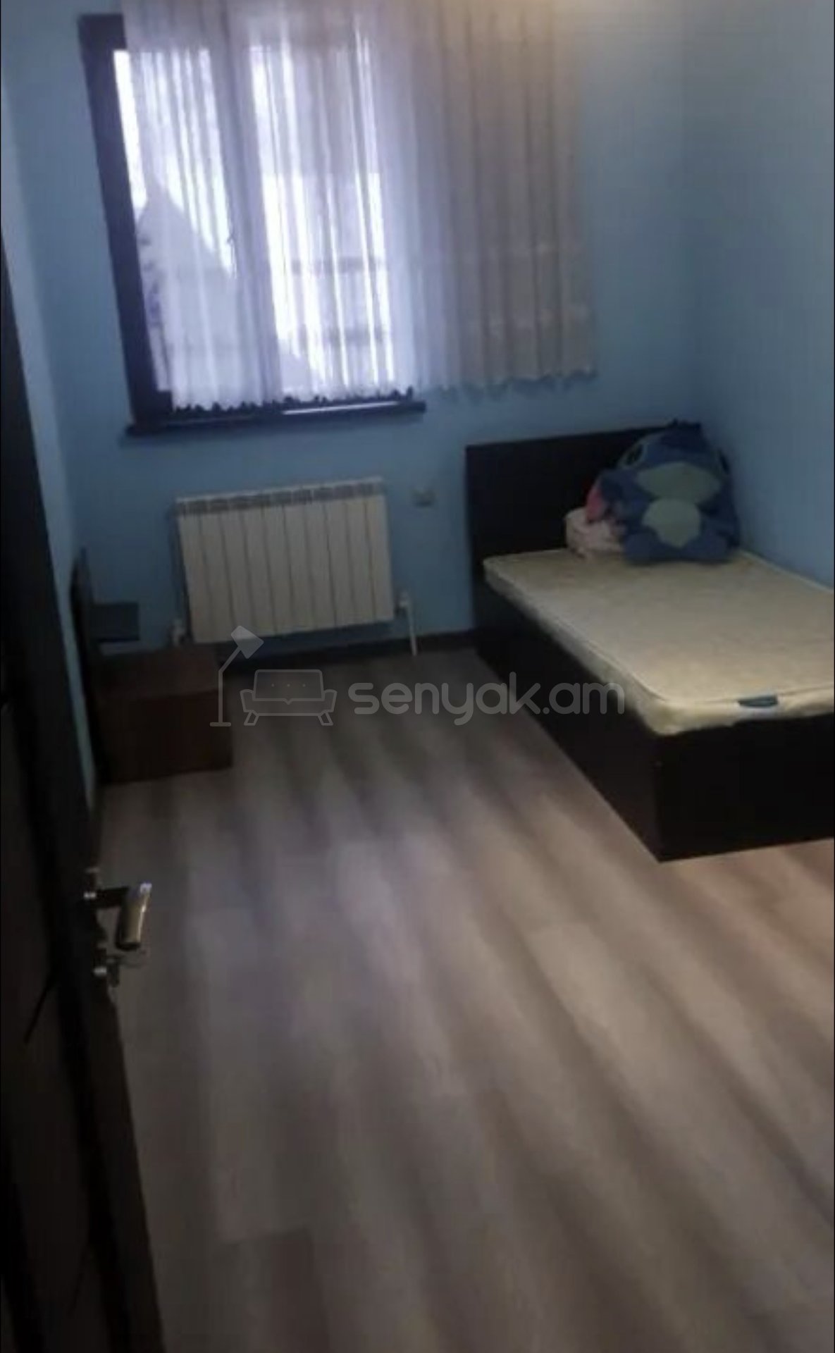 3 Սենյականոց Բնակարան Քարե Շենքում, 75քմ, 2/2 հարկ, Դիզայներական Վերանորոգված, Կահավորված, Արևկող