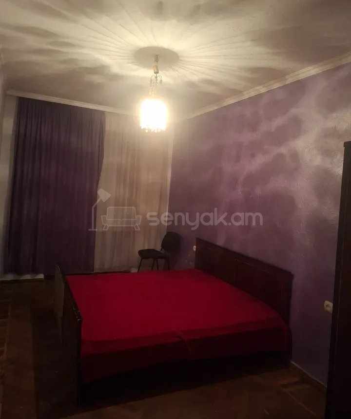 2 Սենյականոց Բնակարան Քարե Շենքում, 56քմ, 3/5 հարկ, Նորմալ Վիճակում, Կահավորված