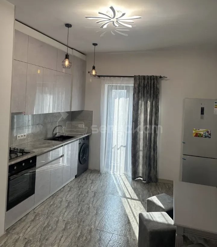 2 Սենյականոց Բնակարան Քարե Շենքում, 56քմ, 2/9 հարկ, Կապիտալ Վերանորոգված, Կահավորված