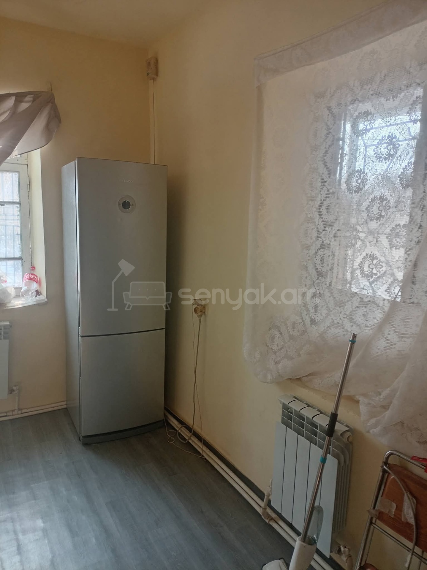 2 Սենյականոց Բնակարան Քարե Շենքում, 52քմ, 1/5 հարկ, Նորմալ Վիճակում, Կահավորված