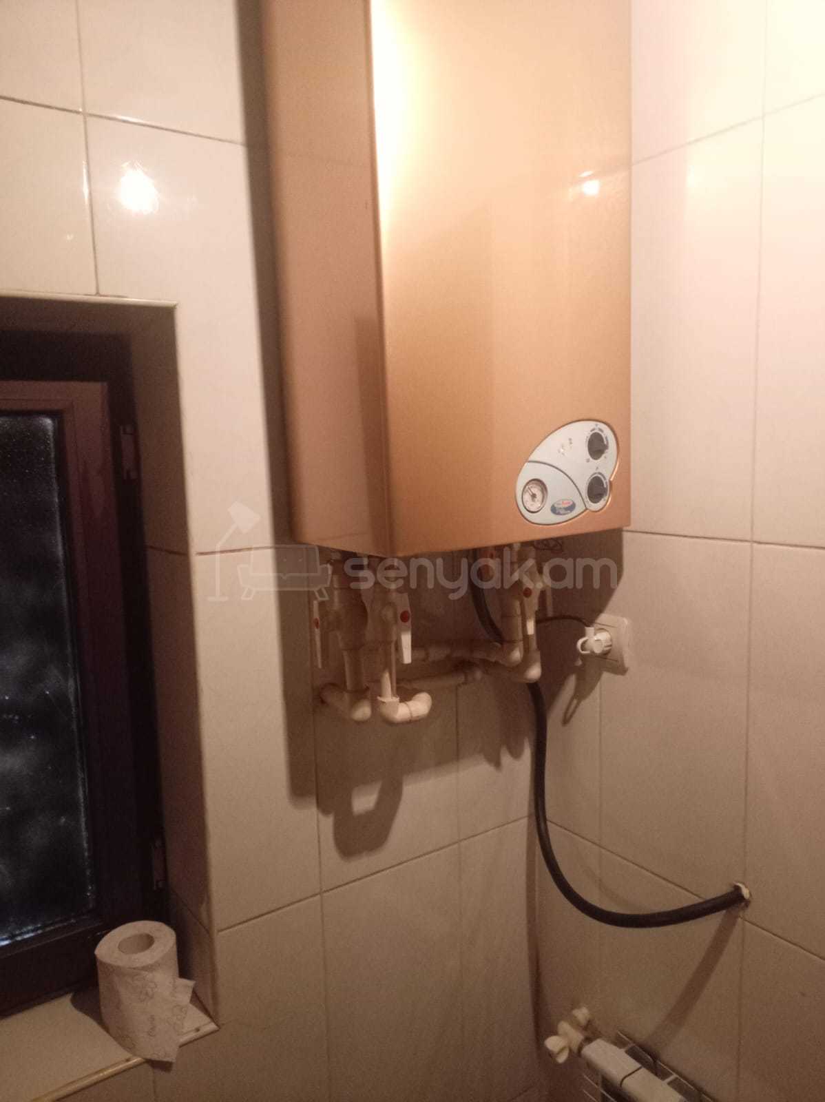 2 Սենյականոց Բնակարան Քարե Շենքում, 52քմ, 1/5 հարկ, Նորմալ Վիճակում, Կահավորված