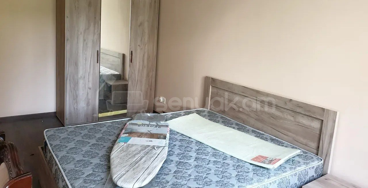 4 Սենյականոց Բնակարան Քարե Շենքում, 91քմ, 2/7 հարկ, Կապիտալ Վերանորոգված