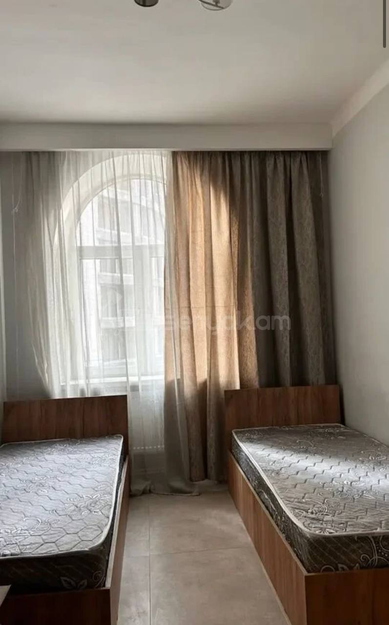 3 Սենյականոց Բնակարան Քարե Շենքում, 80քմ, 3/3 հարկ, Կոսմետիկ Վերանորոգված, Կահավորված, Արևկող