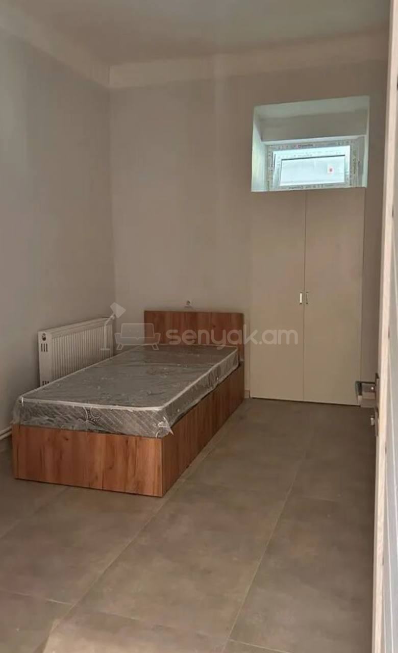 3 Սենյականոց Բնակարան Քարե Շենքում, 80քմ, 3/3 հարկ, Կոսմետիկ Վերանորոգված, Կահավորված, Արևկող