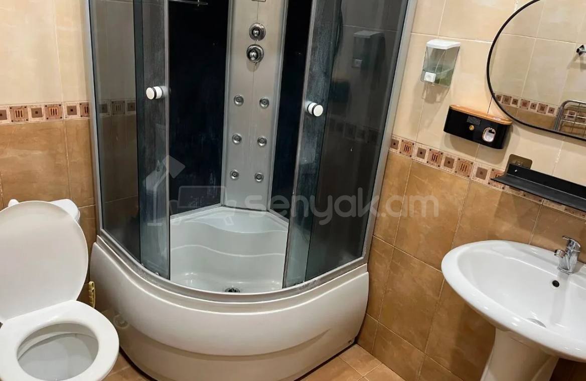 2 Սենյականոց Բնակարան Քարե Շենքում, 45քմ, 1/5 հարկ, Կապիտալ Վերանորոգված, Կահավորված