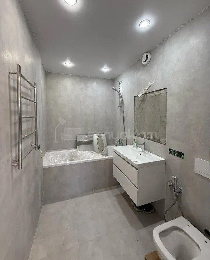 4 Սենյականոց Բնակարան, 125քմ, 9/13 հարկ, Դիզայներական Վերանորոգված