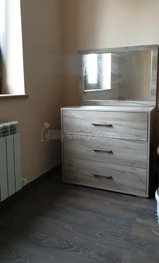 4 Սենյականոց Բնակարան Քարե Շենքում, 91քմ, 2/7 հարկ, Կապիտալ Վերանորոգված