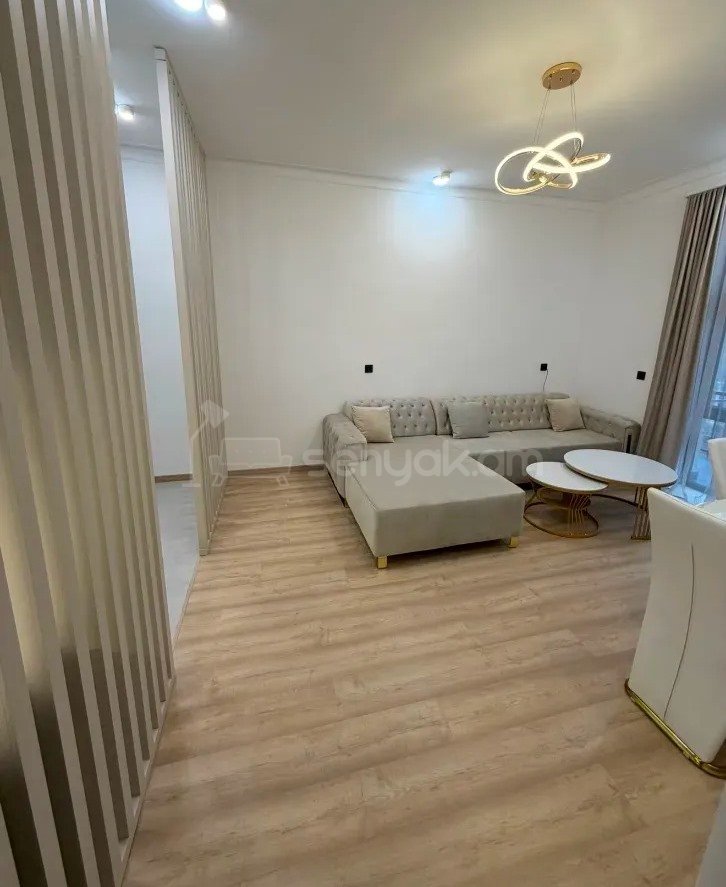 2 Սենյականոց Բնակարան Քարե Շենքում, 39քմ, 3/5 հարկ, Կապիտալ Վերանորոգված