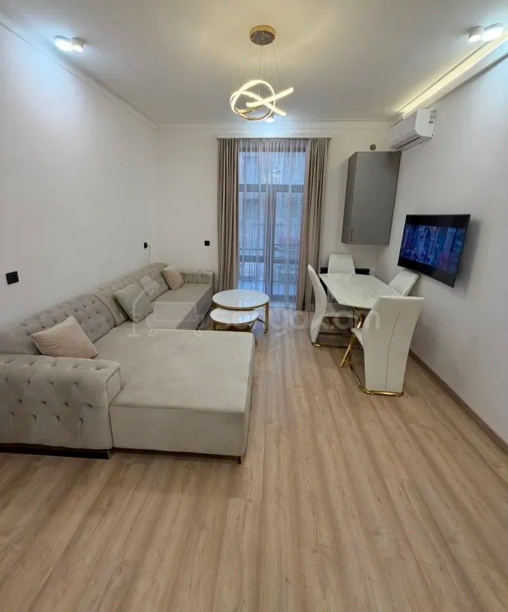 2 Սենյականոց Բնակարան Քարե Շենքում, 39քմ, 3/5 հարկ, Կապիտալ Վերանորոգված