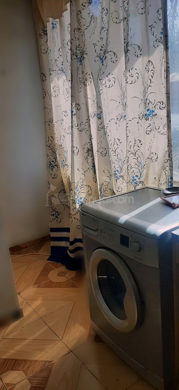 1 Սենյականոց Բնակարան, 35քմ, 2/2 հարկ, Նորմալ Վիճակում