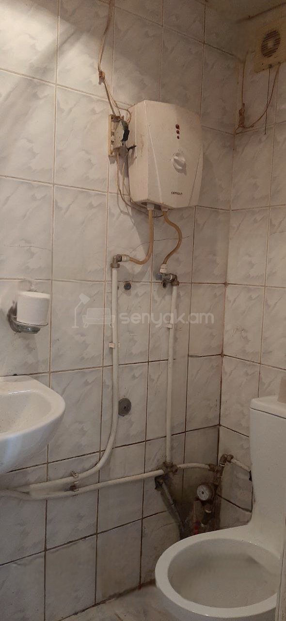 1 Սենյականոց Բնակարան, 35քմ, 2/2 հարկ, Նորմալ Վիճակում