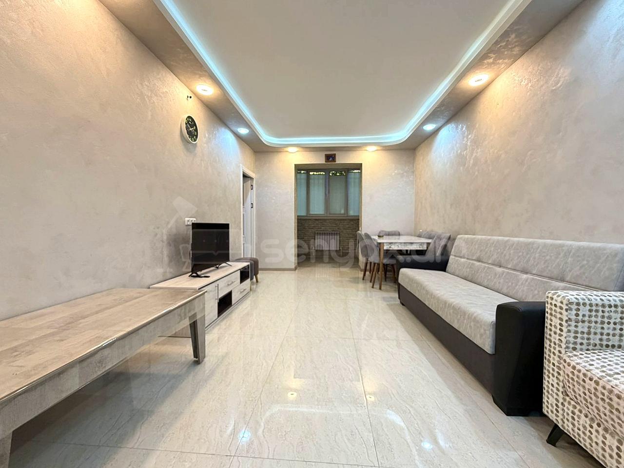 3 Սենյականոց Բնակարան Քարե Շենքում, 58քմ, 1/5 հարկ, Կապիտալ Վերանորոգված