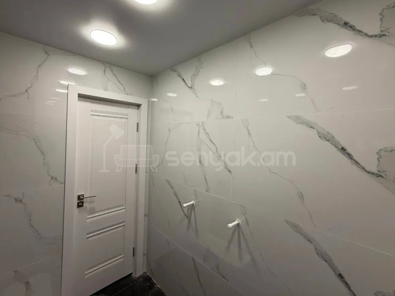 2 Սենյականոց Բնակարան Նորակառույց Քարե Շենքում, 52քմ, 3/3 հարկ, Կապիտալ Վերանորոգված