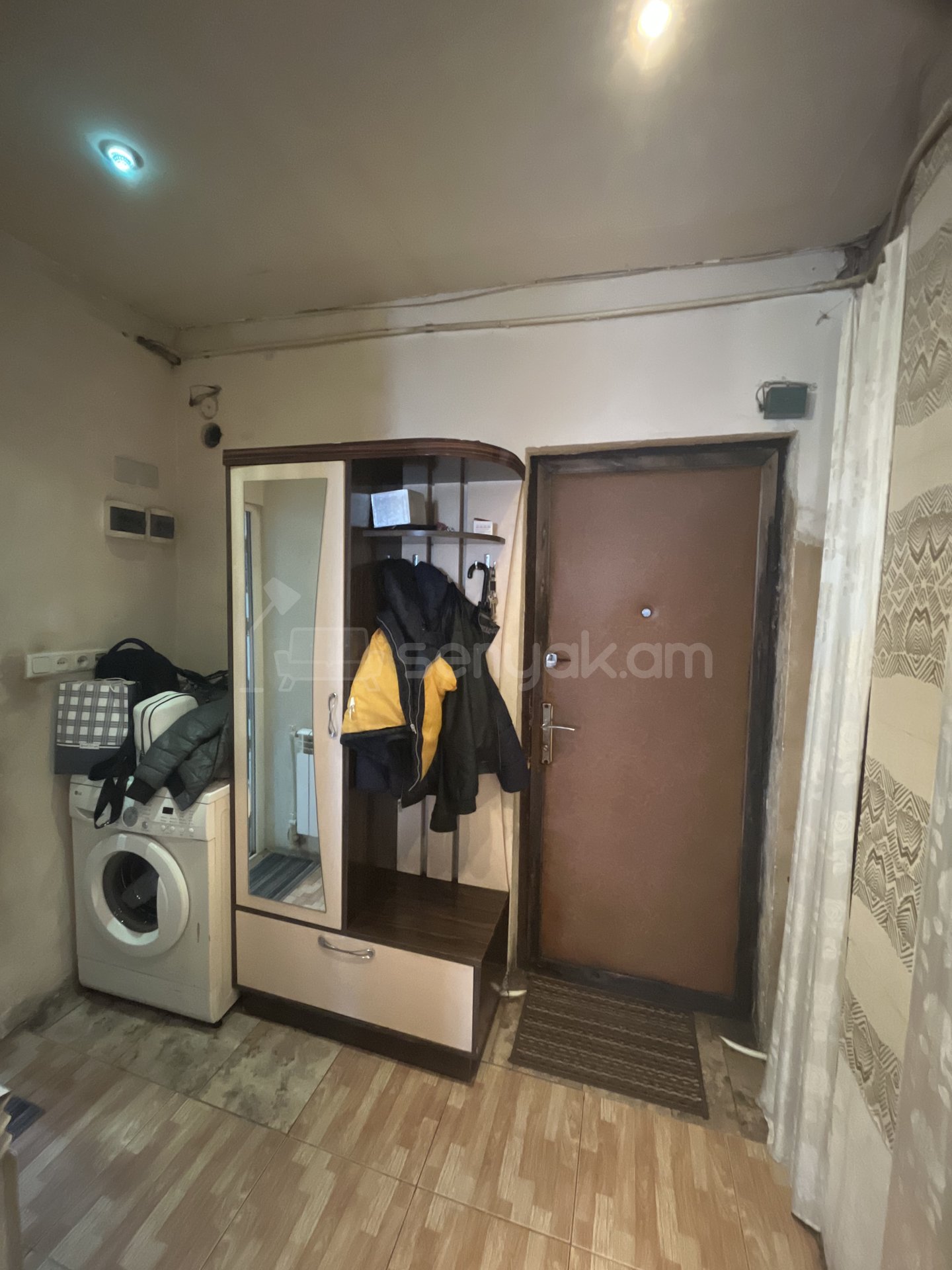 2 Սենյականոց Բնակարան, 44քմ, 9/9 հարկ, Կոսմետիկ Վերանորոգված