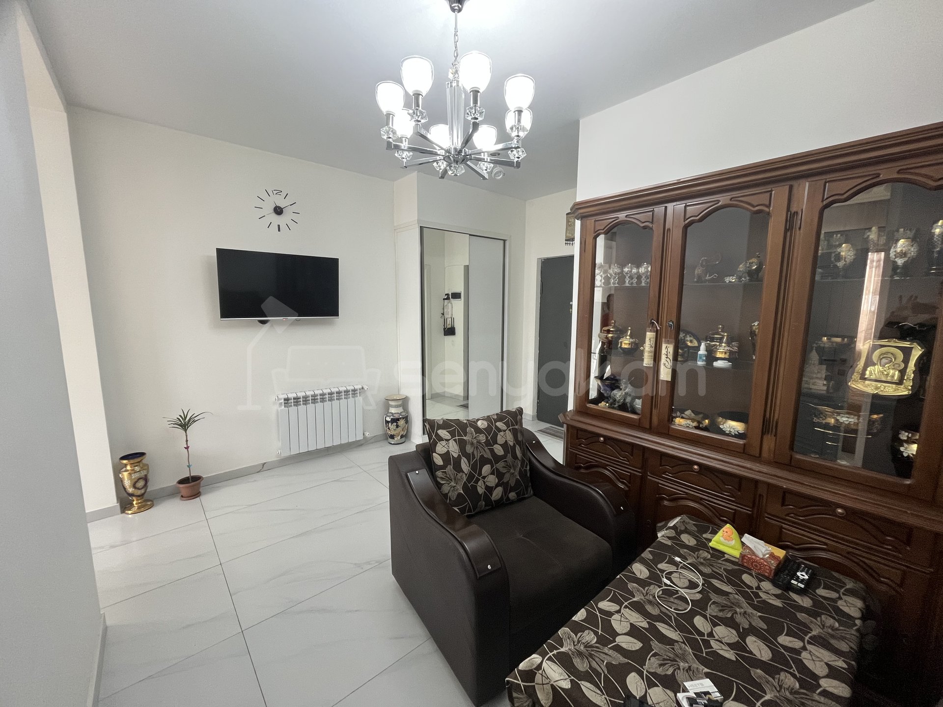 2 Սենյականոց Բնակարան Քարե Շենքում, 59քմ, 1/3 հարկ, Կապիտալ Վերանորոգված